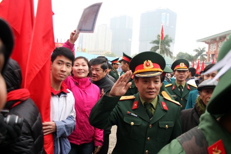 3 tháng sau đợt huấn luyện đầu tiên, các tân binh sẽ được về thăm gia đình