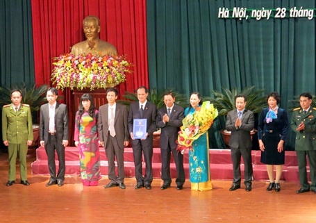 Hà Nội ra mắt bộ máy lãnh đạo hai quận Bắc - Nam Từ Liêm