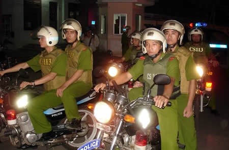 Hà Nội quyết không để oan sai nghiêm trọng, bỏ lọt tội phạm - 1 Lực lượng chức năng ra quân trấn áp tội phạm
