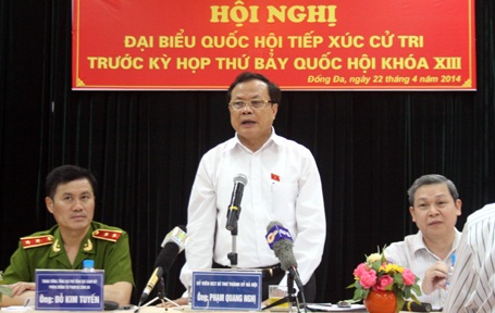 Bí thư Thành ủy Hà Nội tiếp xúc cử tri quận Đống Đa trước kỳ họp Quốc hội