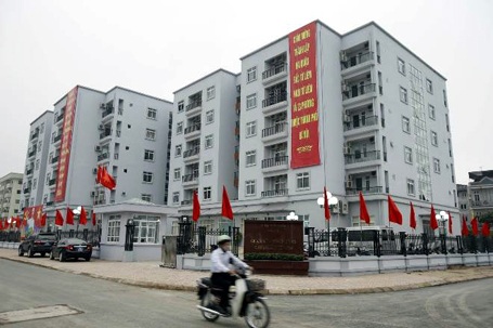 Hà Nội: Thuê xe công cho lãnh đạo 2 quận mới trong khi chờ mua xe - 1 Mới thành lập nên hai quận mới vẫn thiếu nhiều trang thiết bị