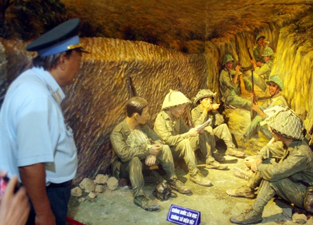 Những kỷ vật gắn liền với chiến thắng lừng lẫy của quân và dân ta