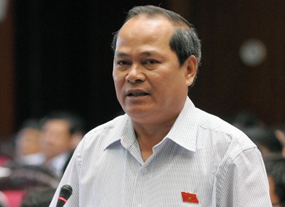 Kéo dài tuổi nghỉ hưu: Đại biểu lo con cháu thất nghiệp! - 1 Đại biểu Ngô Văn Minh (đoàn Quảng Nam)