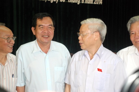 Tổng Bí thư Nguyễn Phú Trọng tiếp xúc cử tri quận Ba Đình (Hà Nội)