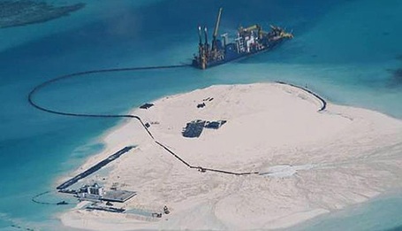 Hình ảnh cho thấy Trung Quốc tiến hành các hoạt động phi pháp tại bãi Gạc Ma