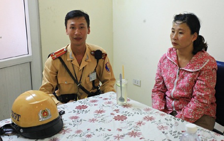 CSGT đã giúp mẹ con chị Huyền khi gặp tai nạn