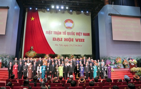 Ông Nguyễn Thiện Nhân tiếp tục giữ chức Chủ tịch UBTƯ MTTQ Việt Nam - 2 Đoàn chủ tịch Trung ương Mặt trận Tổ quốc Việt Nam khóa 8 ra mắt Đại hội