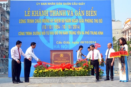 Quận Cầu Giấy thông xe công trình chào mừng 60 năm ngày giải phóng Thủ đô