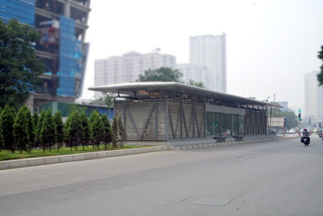 Nhà chờ xe buýt đẹp như mơ trên các tuyến đường từ Kim Mã đến Yên Nghĩa