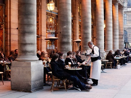 Những địa điểm nổi tiếng ở Paris qua những bộ phim - 9 La Tour d’Argent