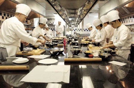 Học bổng trường Le Cordon Bleu, Úc - 3 Cơ hội ở lại làm việc và định cư tại Australia sau khi ra trường