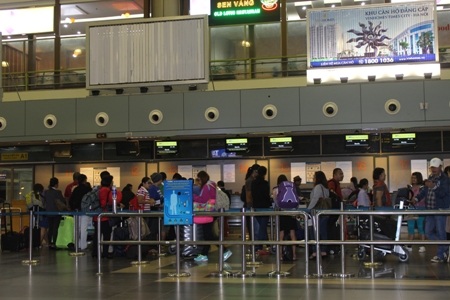 Hàng năm chúng ta có một lượng khách ra nước ngoài đi du lịch khá đông