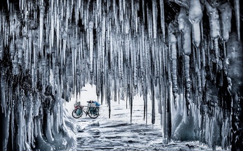 Giải ảnh đơn xuất sắc hạng mục Thổ, Khí, Hỏa, Thủy - Jakub Rybicki (Ba Lan) 