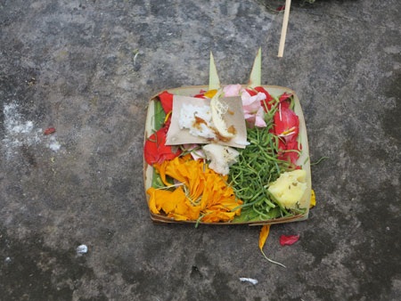 Thăm đảo Bali, nơi vẹn nguyên bản sắc dân tộc - 3 Lễ vật cúng