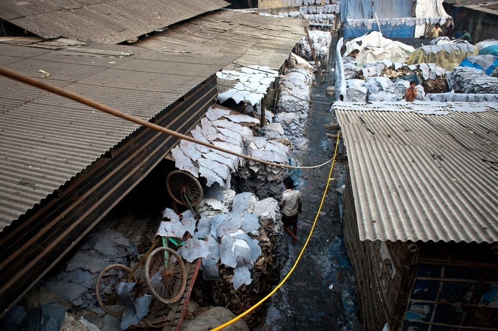 Cuộc sống ở một trong những vùng đất ô nhiễm nhất hành tinh - 4 Khung cảnh xung quanh các xưởng da thuộc