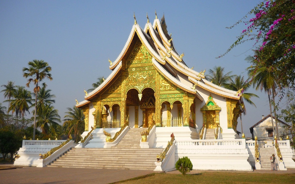 Việt Nam, Hội An trong danh sách các nước và thành phố đáng tham quan nhất 2015 - 5 Thành phố Luang Prabang của Lào