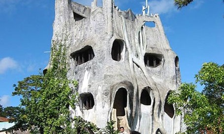 Đến thăm biệt thự có kiến trúc lập dị nhất ở Việt Nam