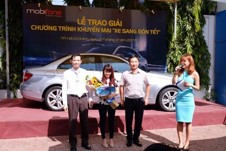 Mobifone và Mobifone Service trao thưởng chương trình “Xe sang đón Tết” - 1 Mobifone và Mobifone Service trao thưởng chương trình “Xe sang đón Tết”
