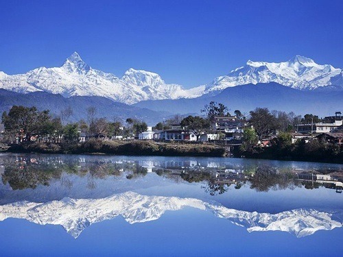 Khung cảnh yên bình miền đất Phật Nepal trước trận động đất kinh hoàng - 10 Tới thành phố du lịch xanh Pokhara ở