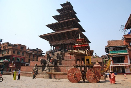 Khung cảnh yên bình miền đất Phật Nepal trước trận động đất kinh hoàng - 4 Thị trấn cổ Bhaktapur nằm ở phía đông của Thung lũng