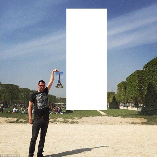 Eiffel phiên bản gốc biến mất, một phiên bản bé xíu thay thế