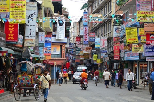 Khung cảnh yên bình miền đất Phật Nepal trước trận động đất kinh hoàng - 9 Thamel là khu phố sôi động nhất của thủ đô