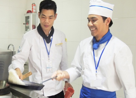 Hành trình giành học bổng trăm triệu ngành Bếp của chàng trai “thuần nông”