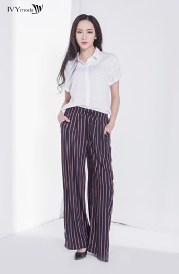 Quần Culottes kẻ sọc đánh lựa thị giác khi tôn lên chiều cao cơ thể