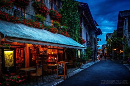 Chiêm ngưỡng 10 con đường đẹp như tranh vẽ