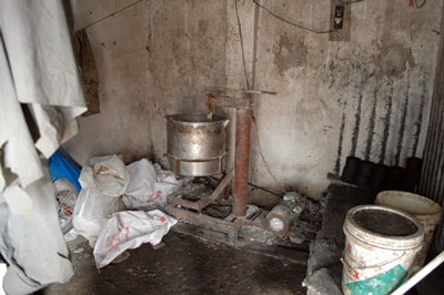 Mỡ đen ngòm đem rán quẩy