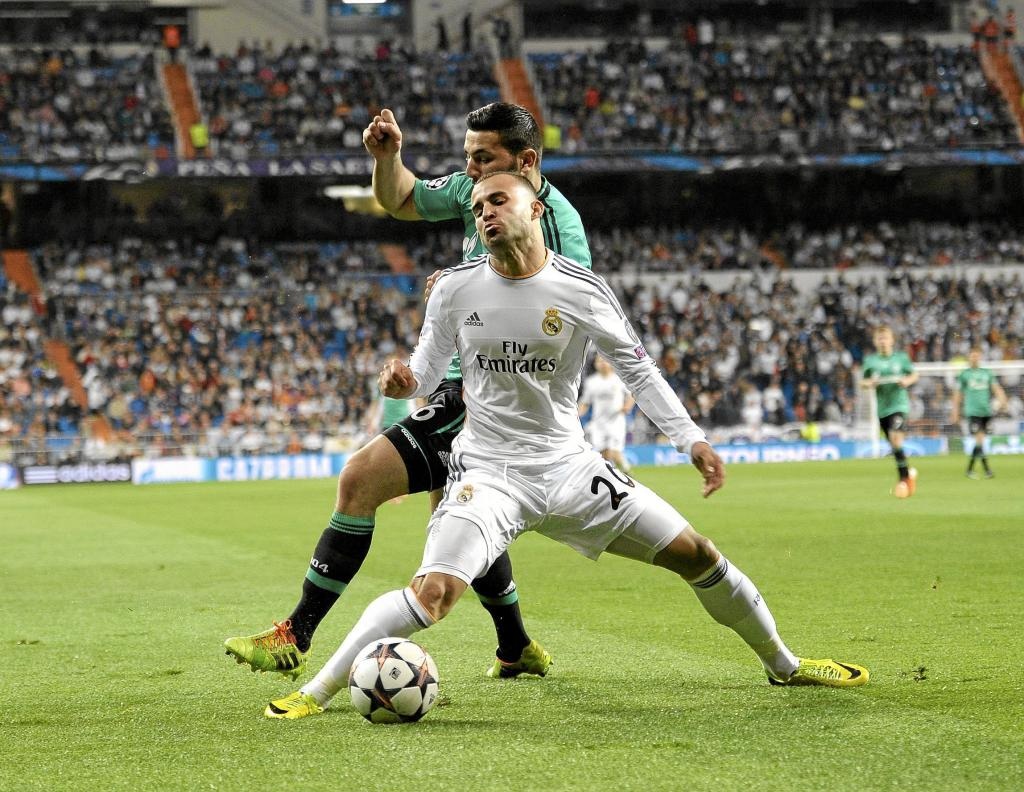 Nhìn lại năm 2014 đầy thăng hoa của Real Madrid - 6 Không chỉ
bàn thắng, màn ăn mừng của Bale trên sân Mestalla cũng đầy ấn tượng.