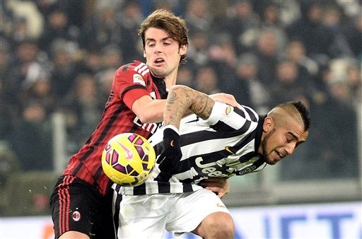 Bản tin thể thao ngày 18/3 - 2 Vidal cho biết anh sẽ tiếp tục gắn bó với Juventus