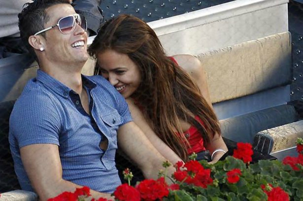 Nhìn lại cuộc tình 5 năm của C.Ronaldo và Irina Shayk - 6 Người hâm mộ vẫn luôn mong đợi một kết
thúc đẹp cho cặp đôi này