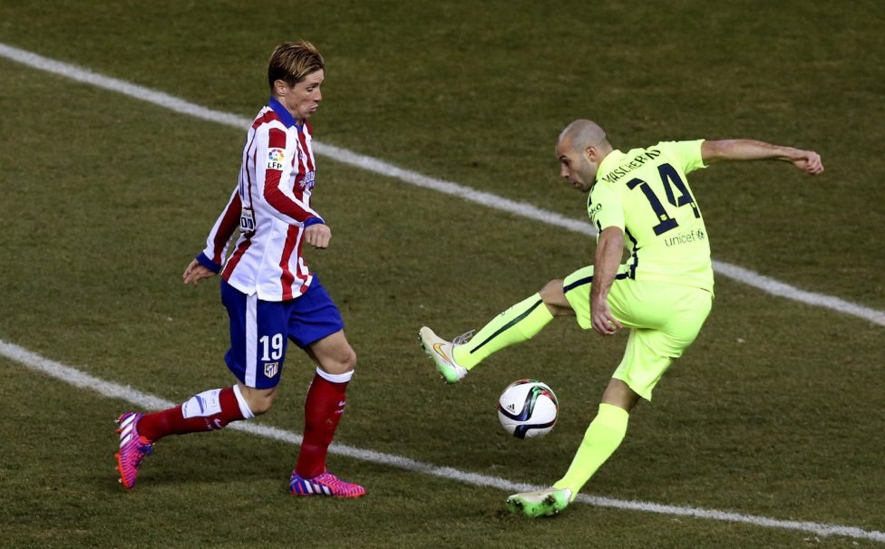 Nhìn lại màn rượt đuổi tỉ số ngoạn mục giữa Atletico và Barca - 2 Bằng những
chiến thắng liên tiếp, Luis Enrique đang dần lấy lại niềm tin nơi người hâm mộ
Barca.