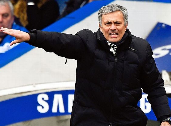 Mourinho phê phán trọng tài, mỉa mai Arsenal - 1 Jose Mourinho tiếp tục có những phát biểu khó nghe dành cho trọng tài và đối thủ