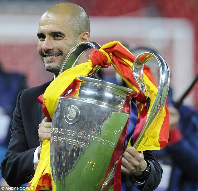 Mourinho kém xa Guardiola về khoản "săn danh hiệu" - 2 Sự nghiệp của Guardiola đầy ắp những danh hiệu