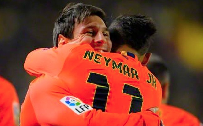 Neymar xô đổ kỷ lục ghi bàn của huyền thoại Romario - 2 Messi và Neymar đang tỏ ra rất ăn ý với nhau