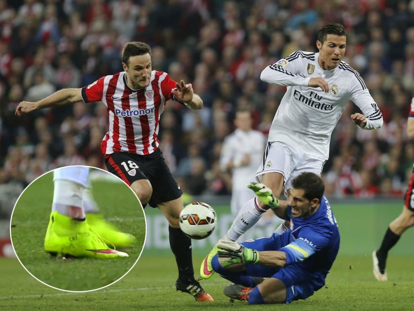 C.Ronaldo và Real Madrid mất oan quả phạt đền? - 3 Siêu sao người Bồ Đào Nha phản ứng rất kịch
liệt vì không được hưởng phạt đền