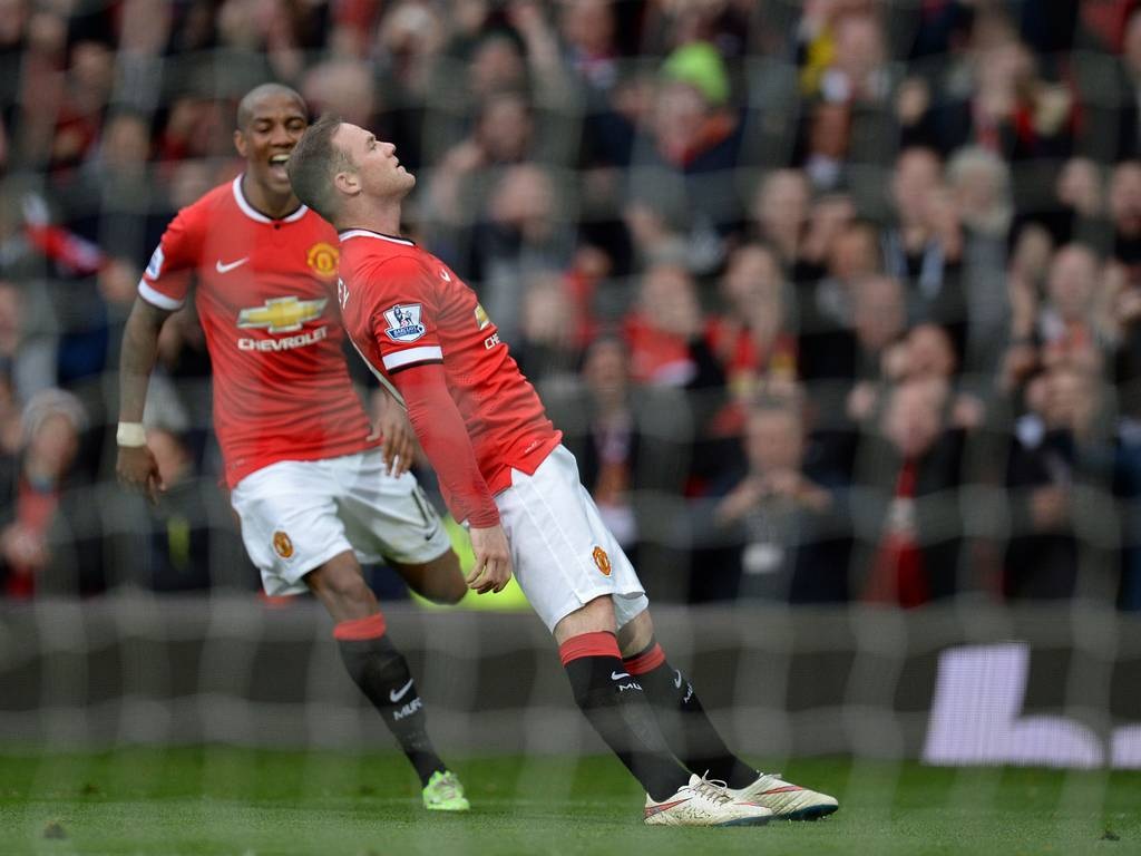 Màn ăn mừng độc đáo của Rooney trong trận thắng Tottenham