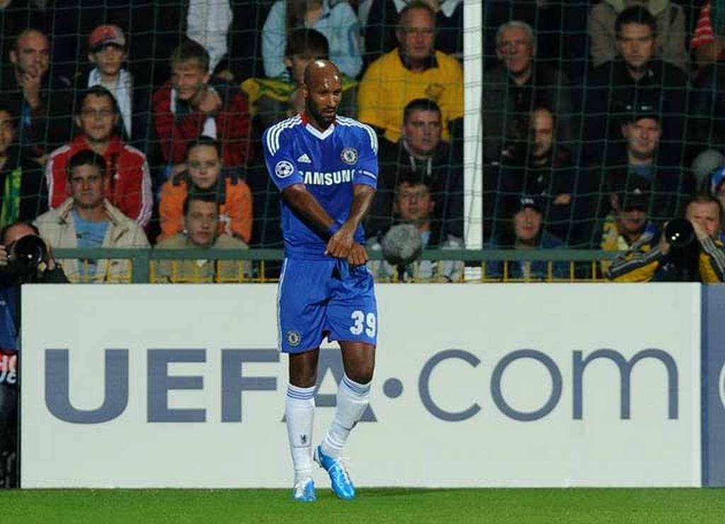 Màn ăn mừng độc đáo của Rooney trong trận thắng Tottenham