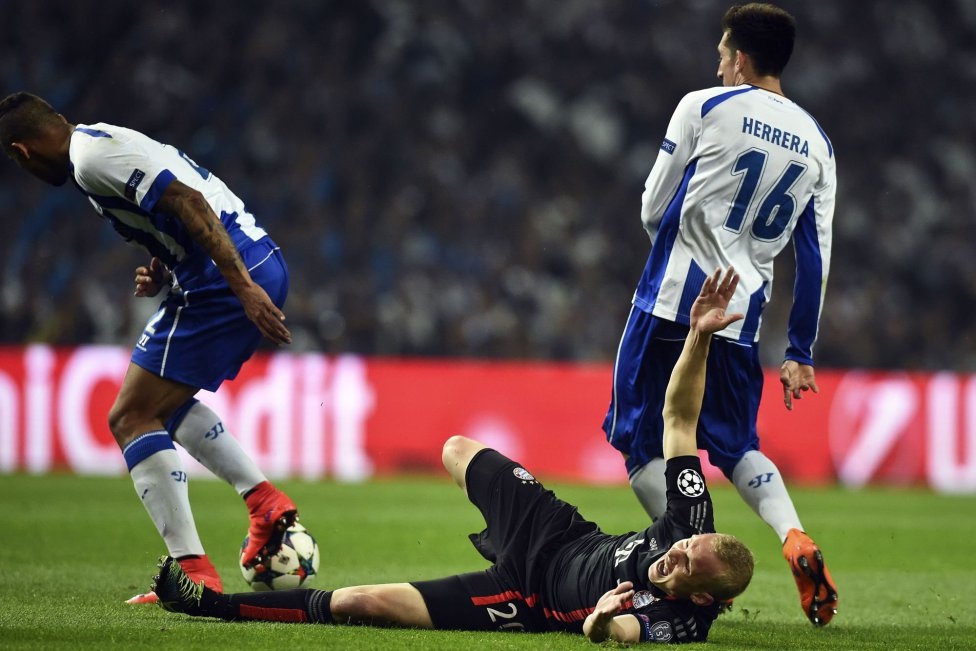 Trận đấu tệ hại về mọi mặt của thầy trò Pep
Guardiola