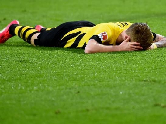 Bayern Munich hạ gục Dortmund nhờ chiến thuật bê-tông và Lewandowski - 3 Những nỗ lực của Reus không thể giúp
Dortmund kiếm được điểm trước Bayern Munich