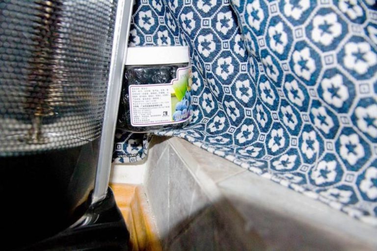 Chàng lính xa nhà nấu sẵn đồ cho vợ ăn đủ cả năm trời - 2 Món quà giản dị mà chan
chứa sự quan tâm
