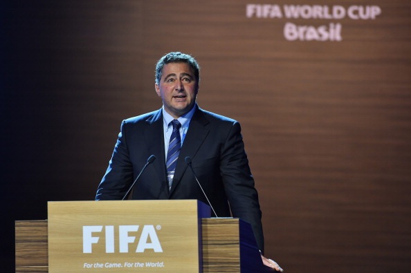 FIFA thừa nhận Nga và Qatar có thể mất quyền đăng cai World Cup