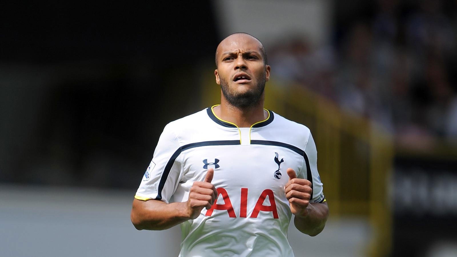 Nhật ký chuyển nhượng ngày 12/6 - 2 Tottenham định giá bán Kaboul vào khoảng 10 triệu bảng