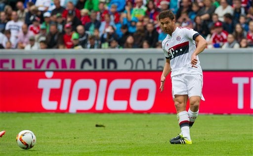 Nhật ký chuyển nhượng ngày 23/7 - 2 Xabi Alonso sẽ phải ra đi nếu để mất vị trí vào tay Thiago Alcantara