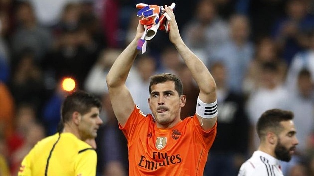 Vụ thanh lý Casillas của Real Madrid bất ngờ đổ bể phút cuối - 1 Real Madrid chưa thể “thanh lý” Casillas