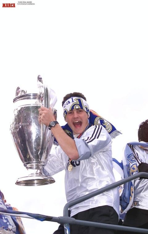 Casillas khởi đầu sự nghiệp đúng vào thời điểm Real Madrid
thống trị bóng đá châu Âu.
