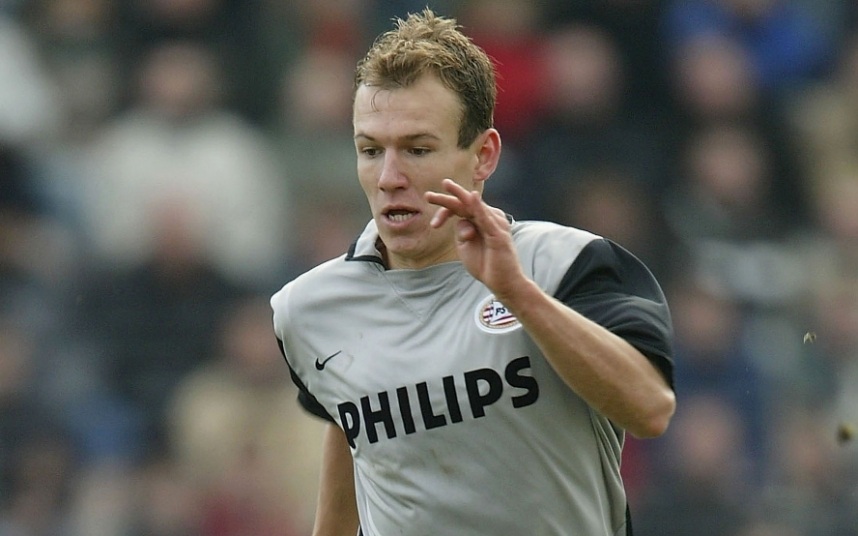 Điểm mặt những ngôi sao lớn MU từng mua hụt - 9 Arjen Robben