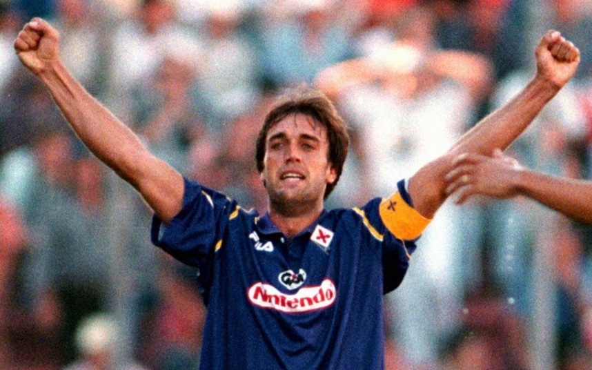 Điểm mặt những ngôi sao lớn MU từng mua hụt - 12 Gabriel Batistuta